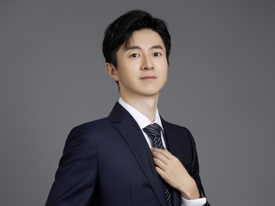 电厂 | 专访奇富科技费浩峻：金融大模型就是用AI将所有业务重做一遍