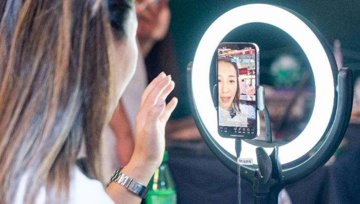 直播带货,头部主播,电商平台,MCN,