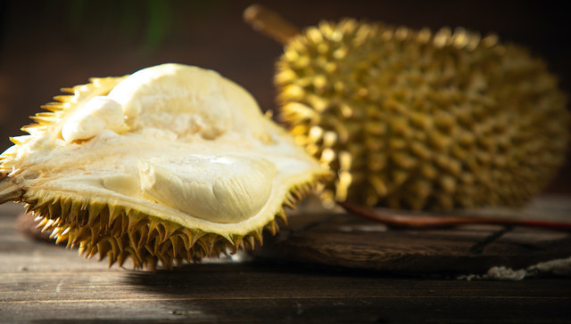 越南这一年已把19.7亿美元的榴莲卖给了中国，东南亚国家闻风排队而来