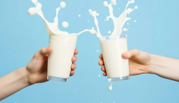 伊利的7个亿PK蒙牛的7个亿，谁花的更有效？