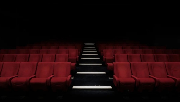 电影,跨年档,票房,市场营销,一闪一闪亮星星,下雪场