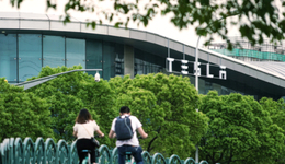 比亞迪四季度成為全球純電銷冠，但全年銷量落后特斯拉23萬輛