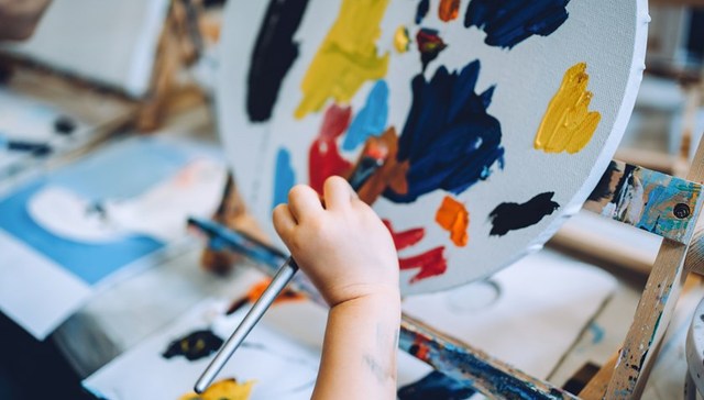 直通部委｜教育部明确中小学将实施全员艺术素质测评 《企业注销指引（2023年修订）》发布