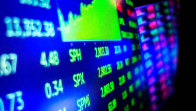 A股三大指数集体收跌！两市逾4700只个股飘绿，金融股“护盘”逆势走强