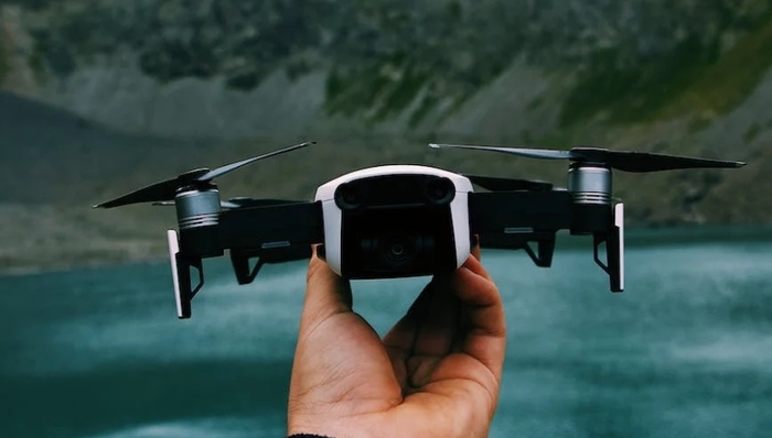 线下表演,无人机,消费场景,审美疲劳,同质化,