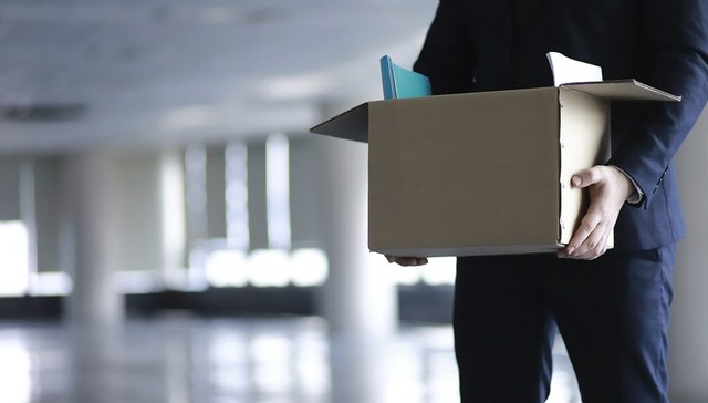 法治面 | 公司女高管自称违法开除员工，劳动者该如何维权？