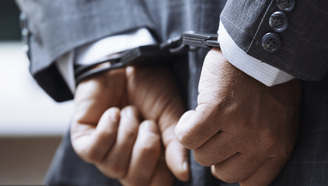 落马官员细节披露：2.11亿元面子工程全荒废，带着风水师给项目选址