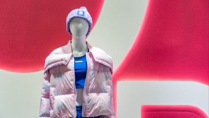 波司登,羽绒服,消费,抖音,加拿大鹅