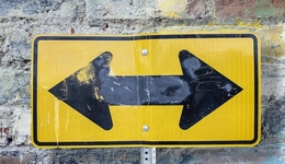 十字路口的YY直播：从“欢聚”3年，到百度“退货”