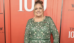 女性作家“统治”2023年欧美畅销书排行榜 | 文化周报