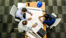 员工大会上中国区总裁突然宣布离职，架构调整传言四起......这家知名外企2024年迎来重大调整