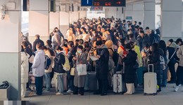 2024年春運(yùn)人流量預(yù)計(jì)約90億人次，8成將自駕出行