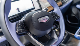 李书福新出一招