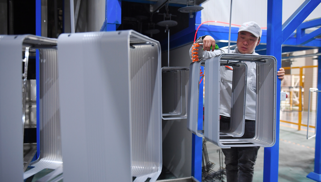 多地加速推进新型工业化，产业链集群是发力重点