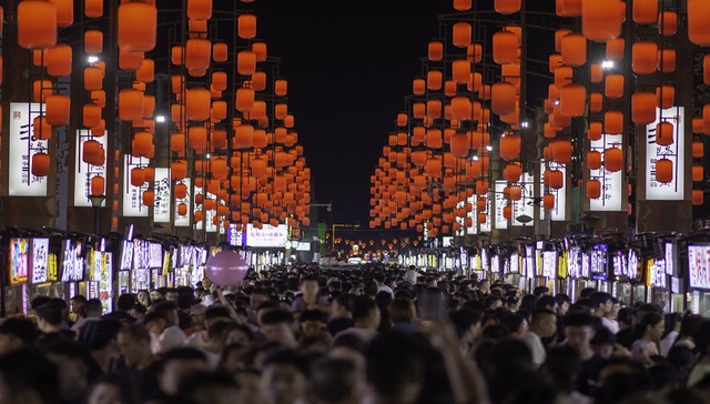 中低增速下的分化：2023年消费数据全解读