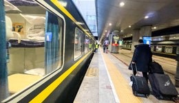 打工人困在抢票归家路