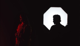 漂在横店：梦想是起飞，现实是坠落