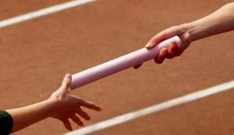 “企二代”难守权力中央，老国货面临接班危机