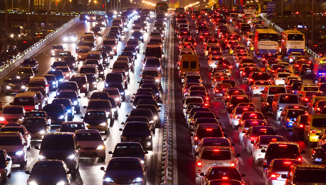 八成出行人员选择自驾，春运期间哪些路段最堵？