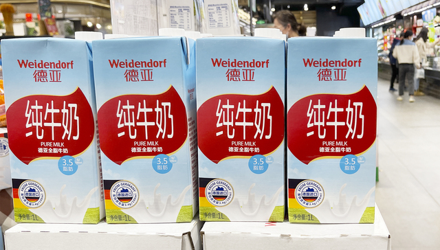 进口奶,第一股,品渥食品,上市,首亏,寄希望,奶酪产品