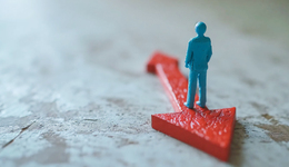 金圆股份2023年亏损加剧：主营业务下行、计提巨额商誉减值