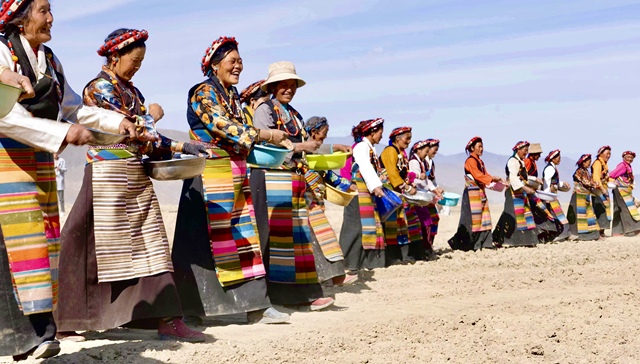 从伽蓝到自然堂：一件更名事，半部野心史