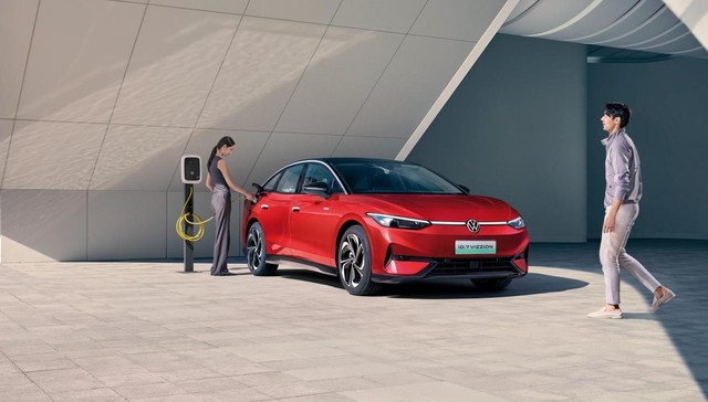 三十余年屹立潮头，解读一汽-大众“油电共进”领衔之道