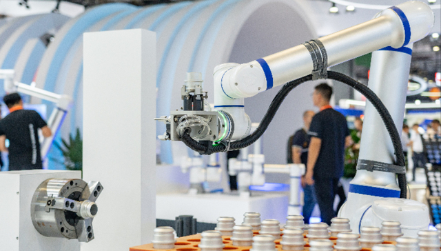 四大工业机器人龙头业绩好转，一家净利增加、三家亏损减少