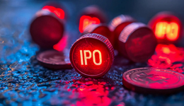 昨夜，始祖鸟IPO，466亿