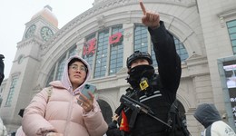 地方新聞精選｜武漢鐵路：不要貿(mào)然前往火車站 北大進一步推進校園有序開放