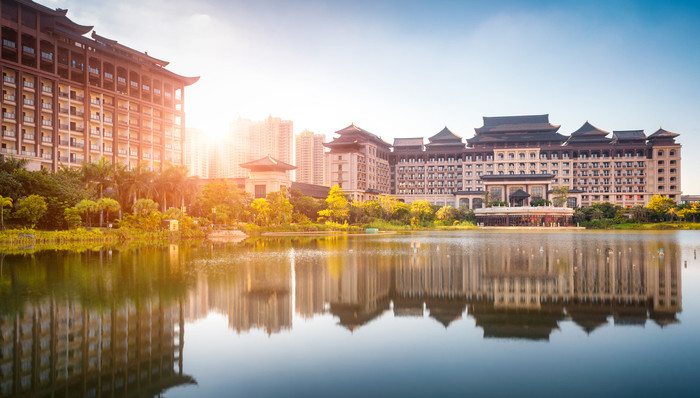 融创超90个项目入围“白名单”，更多出险房企融资有望破冰