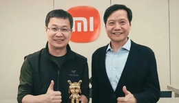 站在雷軍身邊的男人，上位了