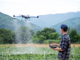 农业领域创业者：吸引年轻人回村，成为受人尊敬的新农人｜在春天许一个愿望⑨