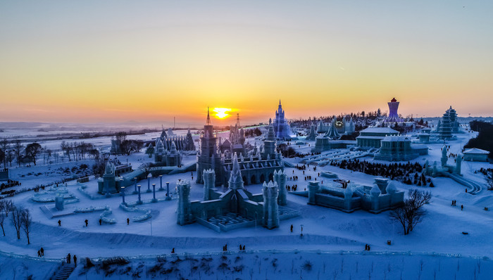 冰雪经济撬动楼市热，“小金豆”们在“尔滨”买了多少房？