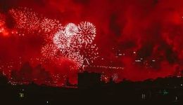 年轻人的AI春节，路子能有多“野”？