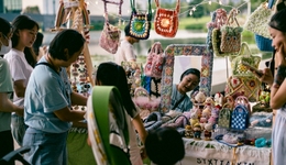 春节返乡摆摊，年轻人赚麻了