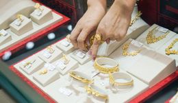 春节抢黄金，有人疯狂有人逃