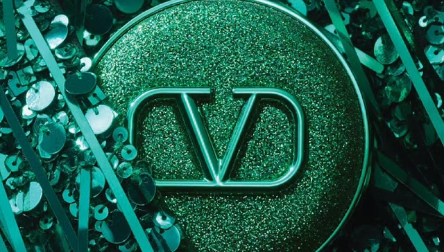 雅诗兰黛花朵元素彩妆，华伦天奴“纵情绿”限定气垫｜是日美好事物