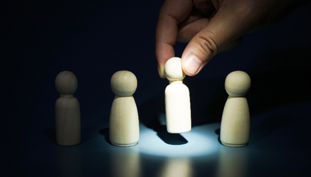 欧洲汽车零部件巨头密集裁员，应对电动化转型冲击