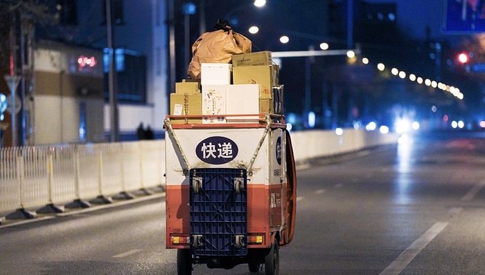 节后有网点1.5万月薪招快递员，顺丰薪资更有优势