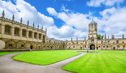 英国本科秋季入学申请数微降，但中国学生势头依然猛烈