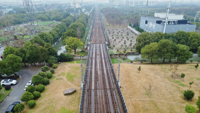 冰冻天气导致上海、杭州地铁部分线路停运
