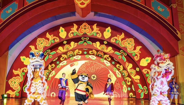 北京环球度假“环球中国年”超长待机，元宵佳节年味正持续