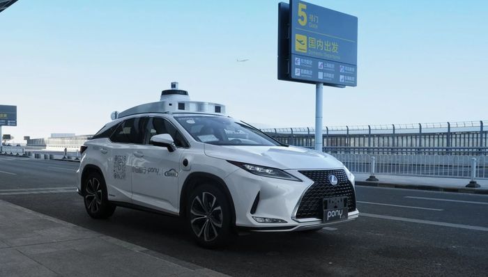 北京大兴机场可以免费打无人驾驶出租车了，小马智行、百度“萝卜快跑”首批获准