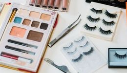 國產(chǎn)彩妝席卷直播間，“新中式”開年即爆火