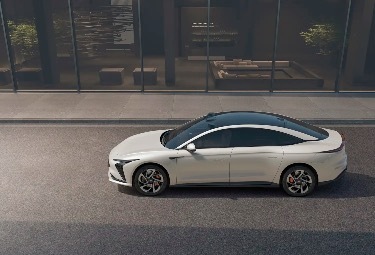 闪电快讯 ｜ 改款智己L7上市 起售价下降至29.99万元