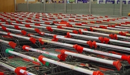 曾頭頂首富光環(huán)，如今卻資不抵債：硬剛沃爾瑪?shù)摹吧坛揞^”，為何沒(méi)落了？