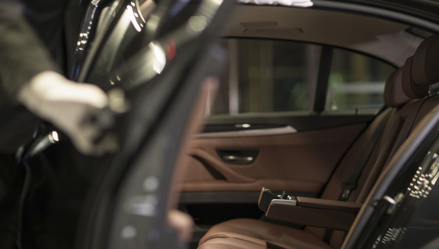 直降7万元，豪华车品牌也开始降价抢市场