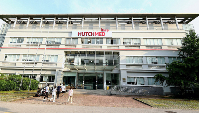 创立23年的和黄医药终于扭亏，依然是靠出海