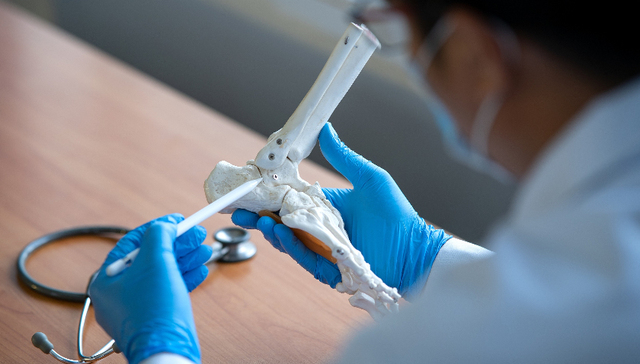 春立医疗利润继续下滑，仍未走出集采影响